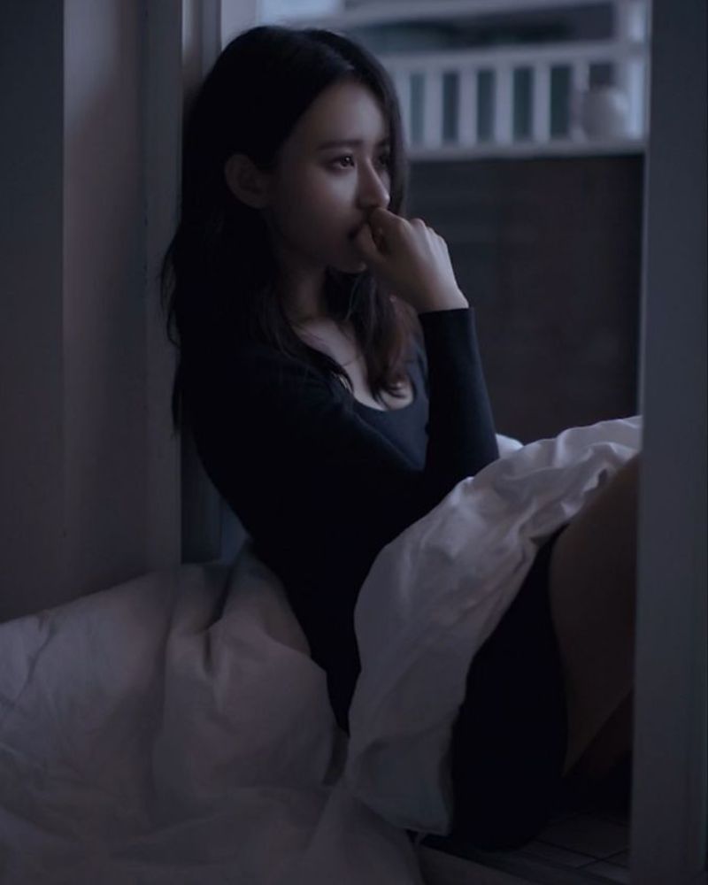 Hình ảnh buồn thất tình con gái