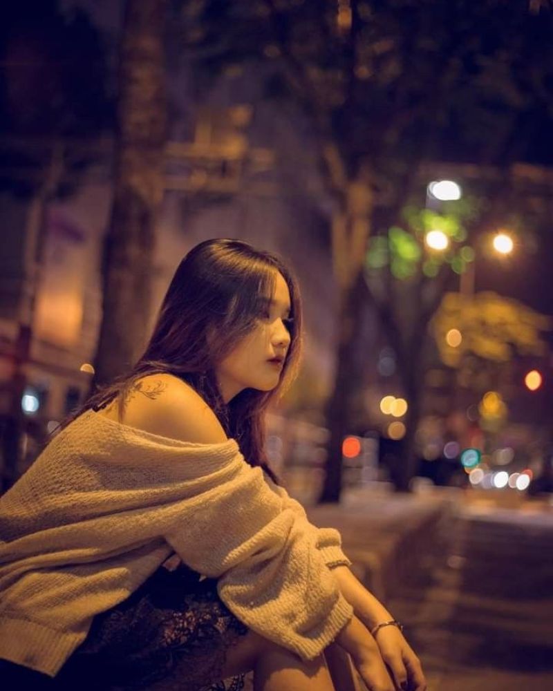 Hình ảnh tâm trạng buồn nữ trong cuộc sống