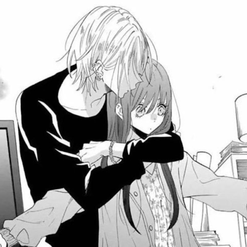 Anime trắng đen hôn nhau