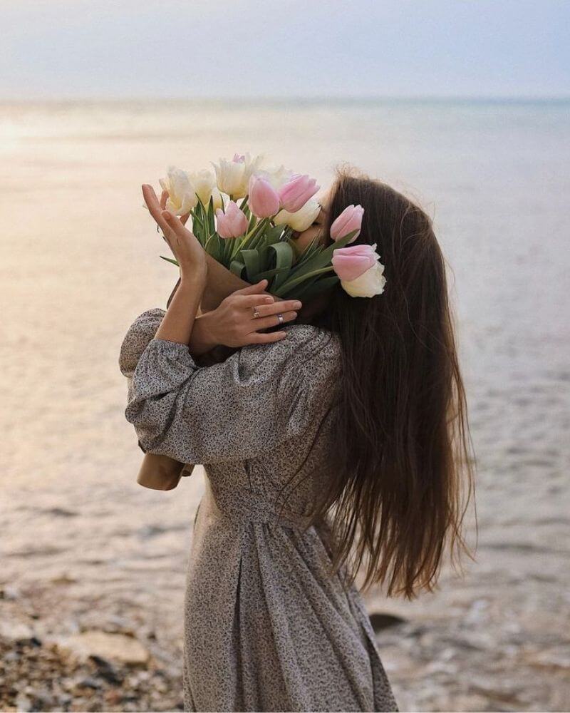 Gái đẹp che mặt ảnh avatar cho con gái cute