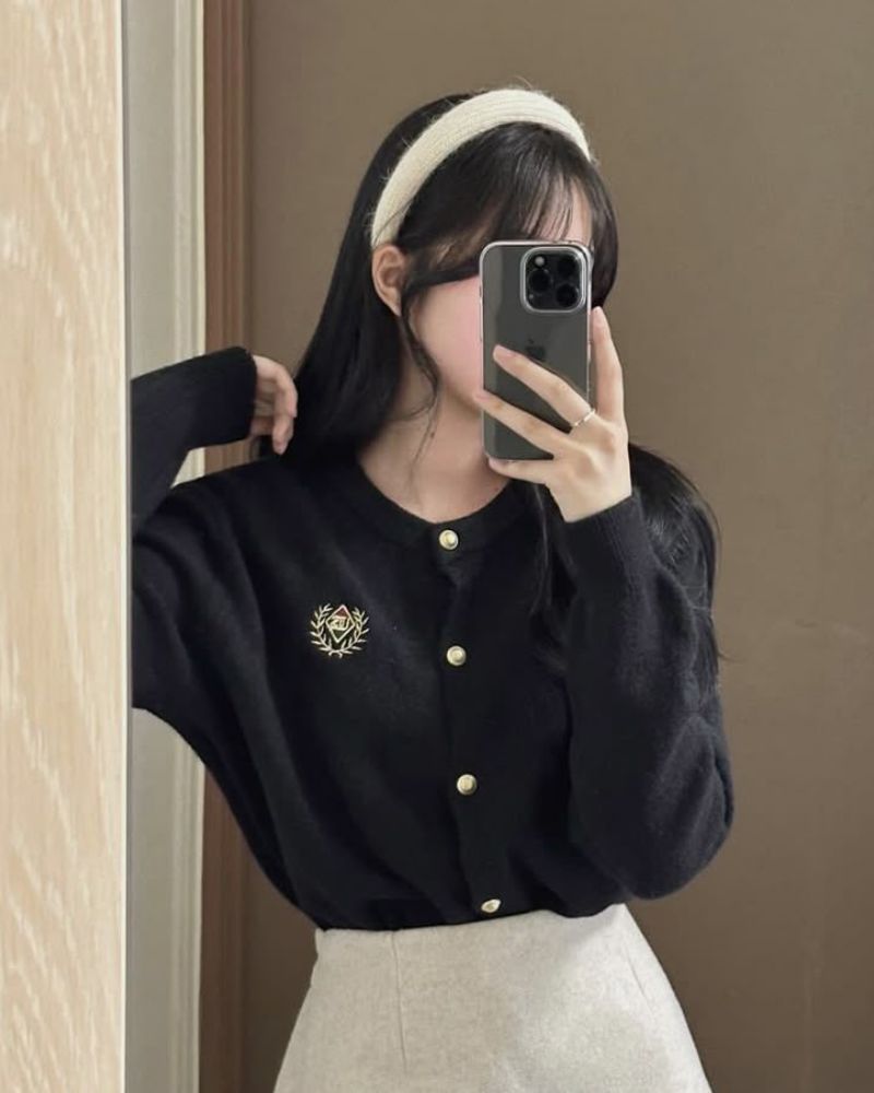 Ảnh avatar gái xinh che mặt