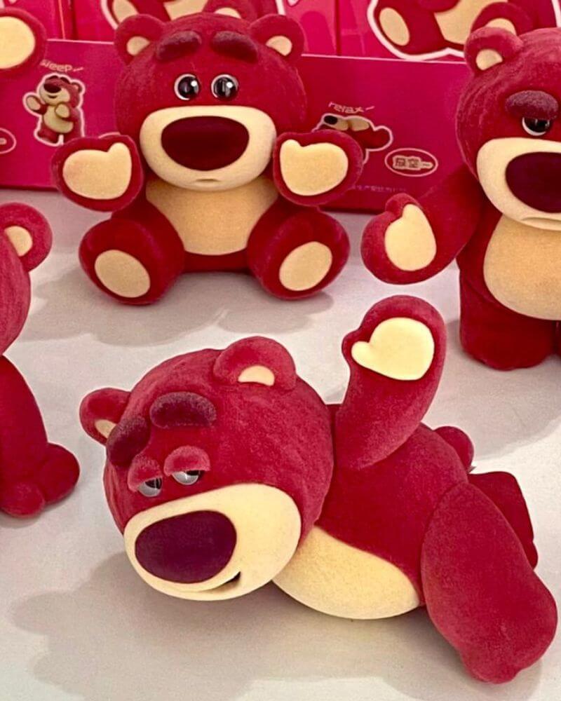 Ảnh nền gấu dâu cute ngoài đời thực